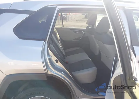 2024 Toyota Rav4 Xle z USA, uszkodzony, nr VIN 2T3W1RFV1RC287356